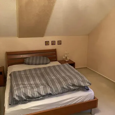 Апартаменты Grosse 3-zimmer- Dg Mit Schoener Aussicht